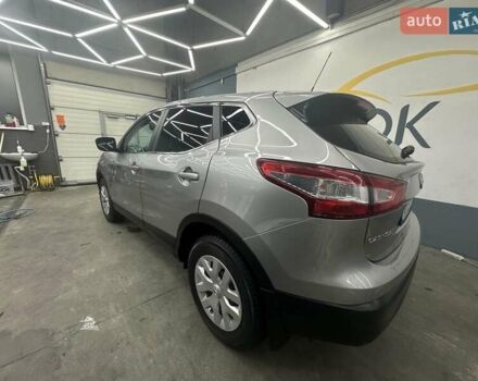 Сірий Ніссан Кашкай, об'ємом двигуна 1.6 л та пробігом 171 тис. км за 15300 $, фото 4 на Automoto.ua
