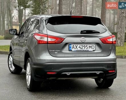 Сірий Ніссан Кашкай, об'ємом двигуна 2 л та пробігом 84 тис. км за 15800 $, фото 4 на Automoto.ua
