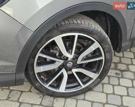 Серый Ниссан Кашкай, объемом двигателя 1.6 л и пробегом 168 тыс. км за 15950 $, фото 28 на Automoto.ua