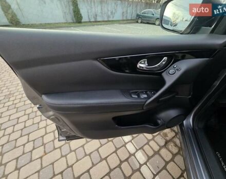 Серый Ниссан Кашкай, объемом двигателя 1.6 л и пробегом 168 тыс. км за 15950 $, фото 70 на Automoto.ua