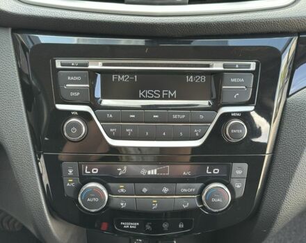 Серый Ниссан Кашкай, объемом двигателя 1.6 л и пробегом 137 тыс. км за 14999 $, фото 15 на Automoto.ua