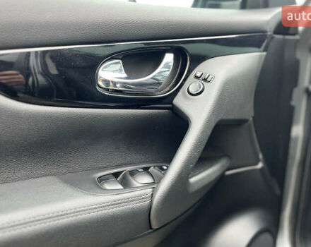 Серый Ниссан Кашкай, объемом двигателя 1.46 л и пробегом 181 тыс. км за 19200 $, фото 6 на Automoto.ua