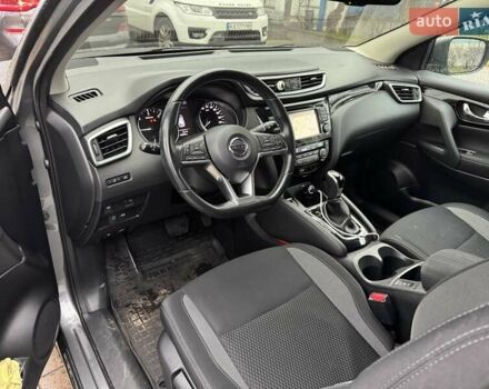 Сірий Ніссан Кашкай, об'ємом двигуна 1.6 л та пробігом 80 тис. км за 19500 $, фото 34 на Automoto.ua