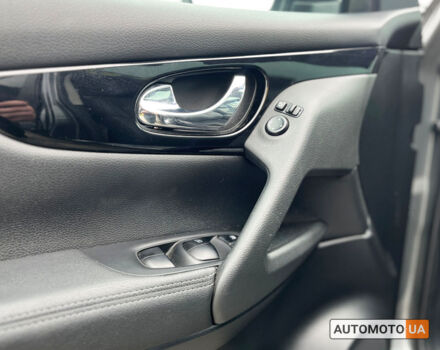Сірий Ніссан Кашкай, об'ємом двигуна 1.5 л та пробігом 181 тис. км за 19200 $, фото 6 на Automoto.ua