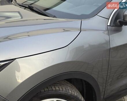 Серый Ниссан Кашкай, объемом двигателя 1.6 л и пробегом 168 тыс. км за 15950 $, фото 26 на Automoto.ua