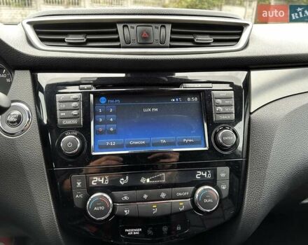 Сірий Ніссан Кашкай, об'ємом двигуна 1.6 л та пробігом 85 тис. км за 19300 $, фото 25 на Automoto.ua