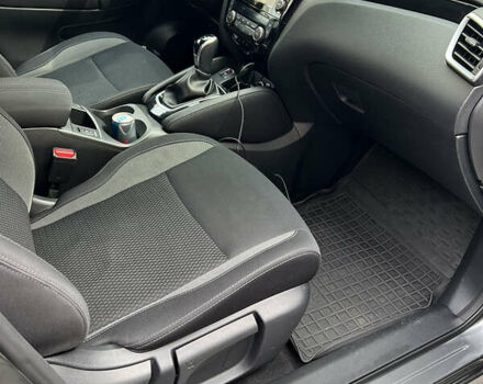 Серый Ниссан Кашкай, объемом двигателя 1.6 л и пробегом 80 тыс. км за 17800 $, фото 14 на Automoto.ua