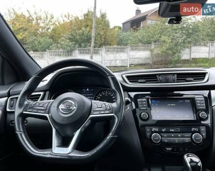 Сірий Ніссан Кашкай, об'ємом двигуна 1.6 л та пробігом 85 тис. км за 19300 $, фото 24 на Automoto.ua