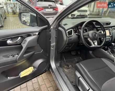 Сірий Ніссан Кашкай, об'ємом двигуна 1.6 л та пробігом 80 тис. км за 19500 $, фото 27 на Automoto.ua