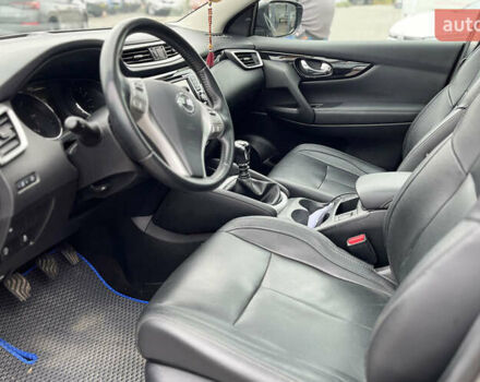 Серый Ниссан Кашкай, объемом двигателя 1.46 л и пробегом 181 тыс. км за 19200 $, фото 8 на Automoto.ua