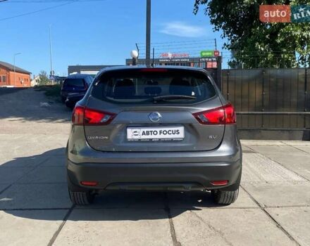 Серый Ниссан Кашкай, объемом двигателя 2 л и пробегом 123 тыс. км за 15690 $, фото 5 на Automoto.ua