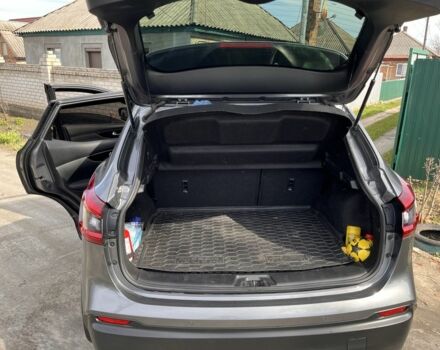 Серый Ниссан Кашкай, объемом двигателя 1.2 л и пробегом 60 тыс. км за 15000 $, фото 3 на Automoto.ua