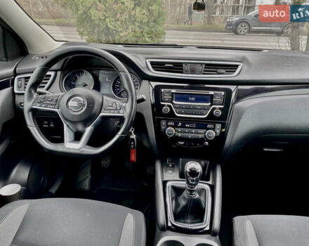 Серый Ниссан Кашкай, объемом двигателя 1.6 л и пробегом 212 тыс. км за 16600 $, фото 10 на Automoto.ua