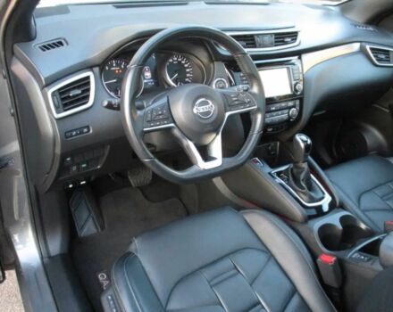 Серый Ниссан Кашкай, объемом двигателя 1.3 л и пробегом 31 тыс. км за 10000 $, фото 7 на Automoto.ua