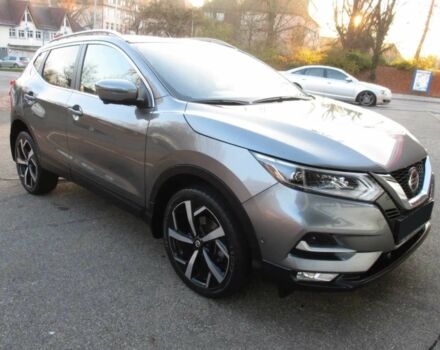 Серый Ниссан Кашкай, объемом двигателя 1.3 л и пробегом 31 тыс. км за 10000 $, фото 2 на Automoto.ua