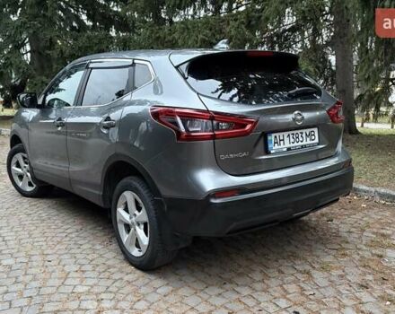 Серый Ниссан Кашкай, объемом двигателя 2 л и пробегом 120 тыс. км за 19000 $, фото 5 на Automoto.ua