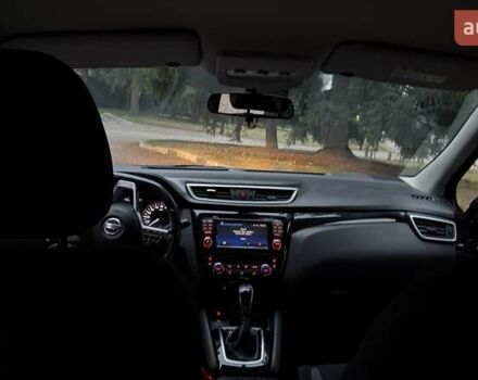 Серый Ниссан Кашкай, объемом двигателя 2 л и пробегом 120 тыс. км за 19000 $, фото 22 на Automoto.ua