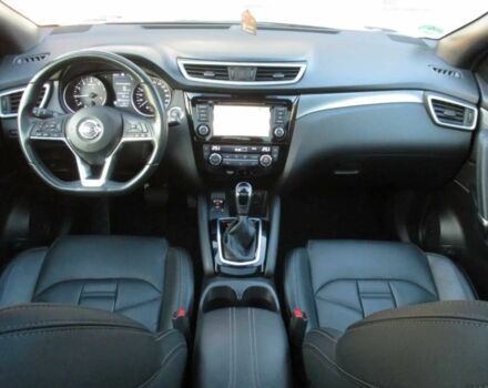 Серый Ниссан Кашкай, объемом двигателя 1.3 л и пробегом 31 тыс. км за 10000 $, фото 8 на Automoto.ua