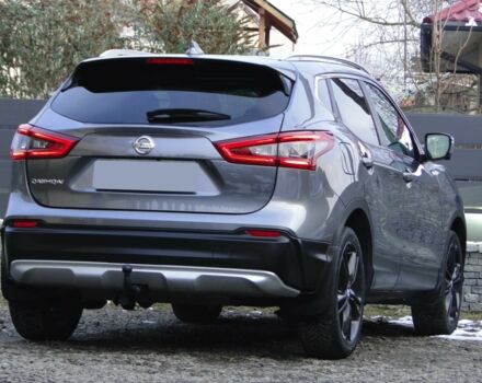 Сірий Ніссан Кашкай, об'ємом двигуна 1.3 л та пробігом 50 тис. км за 8000 $, фото 5 на Automoto.ua