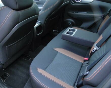 Сірий Ніссан Кашкай, об'ємом двигуна 1.3 л та пробігом 50 тис. км за 8000 $, фото 9 на Automoto.ua