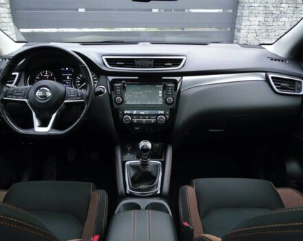 Сірий Ніссан Кашкай, об'ємом двигуна 1.3 л та пробігом 50 тис. км за 8000 $, фото 8 на Automoto.ua