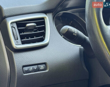 Серый Ниссан Кашкай, объемом двигателя 1.6 л и пробегом 148 тыс. км за 18300 $, фото 18 на Automoto.ua