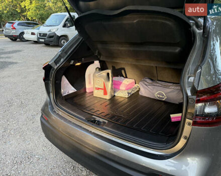 Серый Ниссан Кашкай, объемом двигателя 2 л и пробегом 50 тыс. км за 22500 $, фото 9 на Automoto.ua