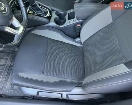 Серый Ниссан Кашкай, объемом двигателя 2 л и пробегом 50 тыс. км за 22500 $, фото 5 на Automoto.ua