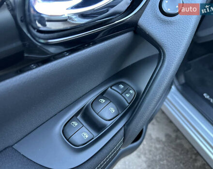 Серый Ниссан Кашкай, объемом двигателя 1.6 л и пробегом 45 тыс. км за 19900 $, фото 36 на Automoto.ua