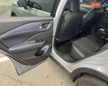 Сірий Ніссан Кашкай, об'ємом двигуна 1.33 л та пробігом 8 тис. км за 30499 $, фото 26 на Automoto.ua
