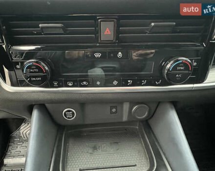Сірий Ніссан Кашкай, об'ємом двигуна 1.33 л та пробігом 8 тис. км за 30499 $, фото 29 на Automoto.ua