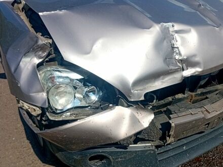 Сірий Ніссан Кашкай, об'ємом двигуна 1.5 л та пробігом 205 тис. км за 4000 $, фото 1 на Automoto.ua