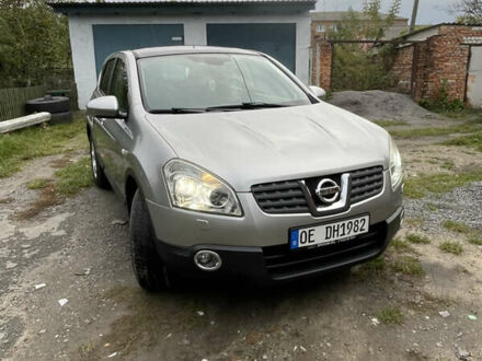 Серый Ниссан Кашкай, объемом двигателя 1.5 л и пробегом 218 тыс. км за 7750 $, фото 1 на Automoto.ua