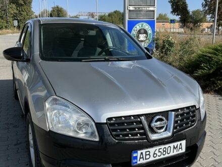 Серый Ниссан Кашкай, объемом двигателя 1.5 л и пробегом 205 тыс. км за 5400 $, фото 1 на Automoto.ua
