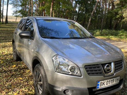 Сірий Ніссан Кашкай, об'ємом двигуна 1.6 л та пробігом 231 тис. км за 8000 $, фото 1 на Automoto.ua