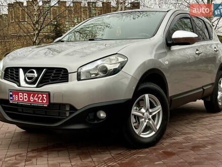 Серый Ниссан Кашкай, объемом двигателя 1.5 л и пробегом 193 тыс. км за 10199 $, фото 1 на Automoto.ua