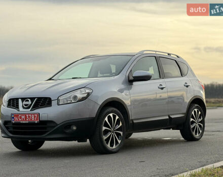 Сірий Ніссан Кашкай, об'ємом двигуна 1.6 л та пробігом 185 тис. км за 11799 $, фото 1 на Automoto.ua