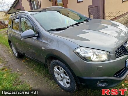 Серый Ниссан Кашкай, объемом двигателя 1.5 л и пробегом 258 тыс. км за 9800 $, фото 1 на Automoto.ua