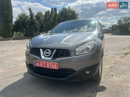 Серый Ниссан Кашкай, объемом двигателя 1.5 л и пробегом 230 тыс. км за 9900 $, фото 1 на Automoto.ua