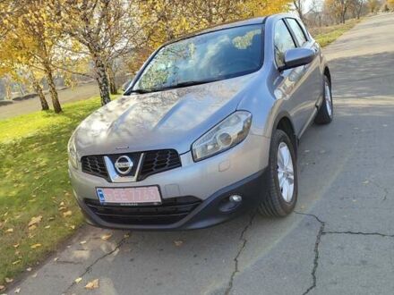 Серый Ниссан Кашкай, объемом двигателя 1.5 л и пробегом 192 тыс. км за 10600 $, фото 1 на Automoto.ua