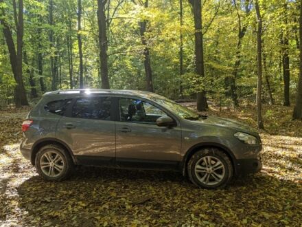 Серый Ниссан Кашкай, объемом двигателя 2 л и пробегом 287 тыс. км за 9450 $, фото 1 на Automoto.ua