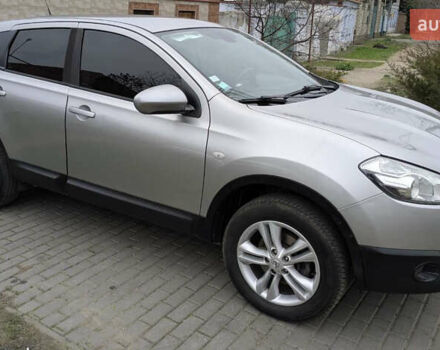 Серый Ниссан Кашкай, объемом двигателя 1.5 л и пробегом 231 тыс. км за 10500 $, фото 1 на Automoto.ua