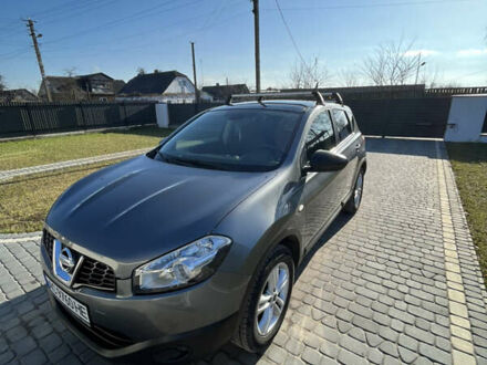 Серый Ниссан Кашкай, объемом двигателя 1.5 л и пробегом 259 тыс. км за 10300 $, фото 1 на Automoto.ua