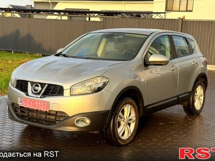 Сірий Ніссан Кашкай, об'ємом двигуна 1.5 л та пробігом 220 тис. км за 9800 $, фото 1 на Automoto.ua