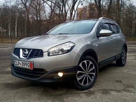 Сірий Ніссан Кашкай, об'ємом двигуна 1.5 л та пробігом 243 тис. км за 9950 $, фото 1 на Automoto.ua