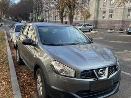 Серый Ниссан Кашкай, объемом двигателя 1.6 л и пробегом 50 тыс. км за 11000 $, фото 1 на Automoto.ua