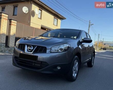Серый Ниссан Кашкай, объемом двигателя 1.6 л и пробегом 72 тыс. км за 11999 $, фото 1 на Automoto.ua