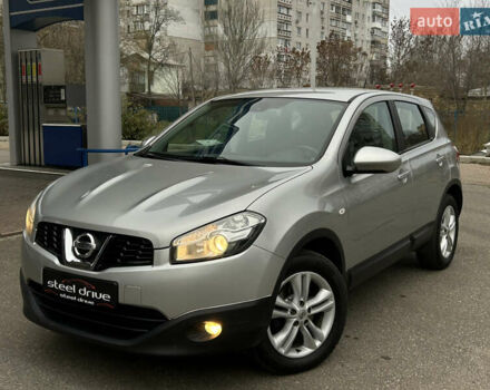 Сірий Ніссан Кашкай, об'ємом двигуна 1.6 л та пробігом 229 тис. км за 11599 $, фото 1 на Automoto.ua