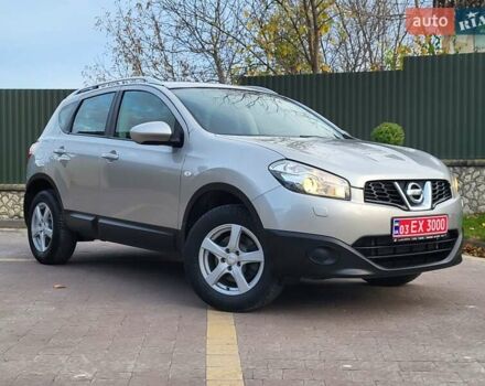 Серый Ниссан Кашкай, объемом двигателя 1.6 л и пробегом 227 тыс. км за 10850 $, фото 1 на Automoto.ua