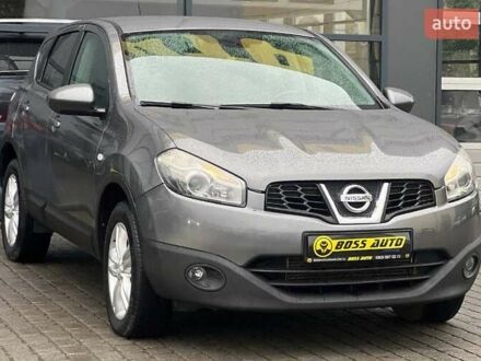 Серый Ниссан Кашкай, объемом двигателя 1.6 л и пробегом 224 тыс. км за 12000 $, фото 1 на Automoto.ua